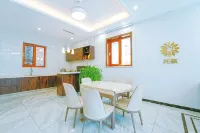 Floral Hotel·Jingshui Shanju hotel (Yesanpo Bailixia Scenic Area)