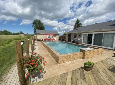 Country Home Villa + PRIVATE POOL & Guest House <1 mile to downtown Port Clinton Hôtels à : 