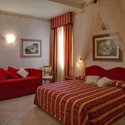 Standard Quadruple Room Miralago Promo Code