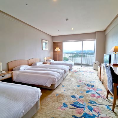 Everyone Gets Along With The Same Bed Size♪ 4-Person Room [Non-Smoking] [Quad Room] [Non-Smoking] [Ocean View] 白浜古賀の井リゾート＆スパ クーポン