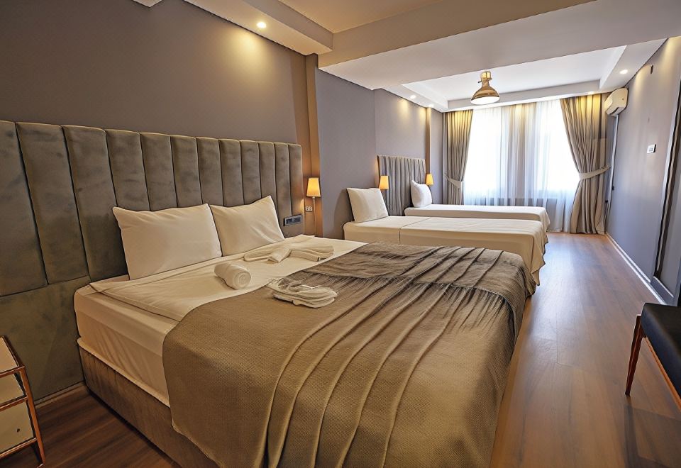 Stories Hotel - Housity