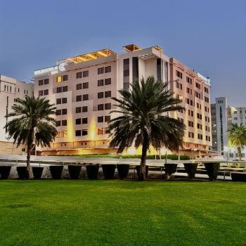 โรงแรม Golden Tulip Muscat