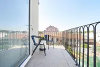 Pause Apartments