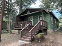 Cozy & Comfortable 1Bd Cabin in Nederland ~ Walk to Downtown