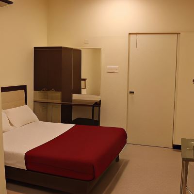 Standard Room with Air Conditioner Suraksha Lodging and Boarding Promo Code