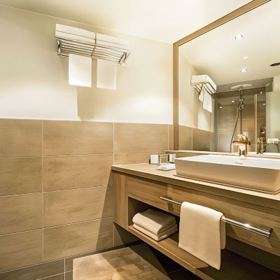 至尊套房， 1張特大床 （可使用俱樂部休息室） 溫德姆大飯店優惠