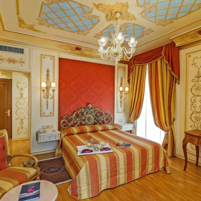 Double or Twin Room Hotel Regina Palace Promo Code