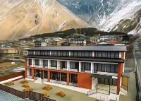 Mountain House Hotel & Restaurant