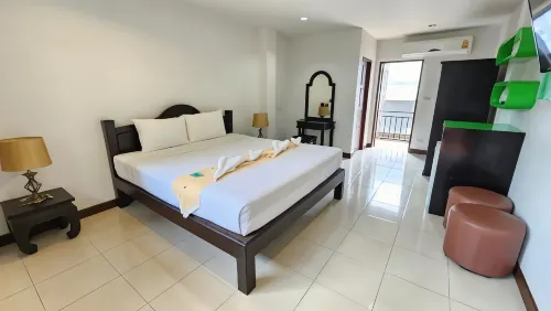 Panupong Hotel