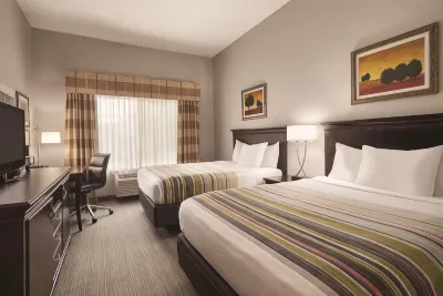 Country Inn & Suites by Radisson, West Bend, WI Hotels in 