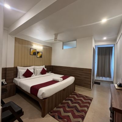 Deluxe Double Room Hotel Indiana Promo Code