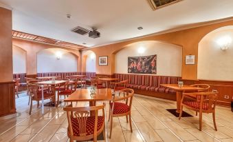 Hotel Valle Rossa - Housity
