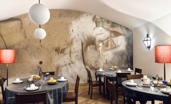 Hotel Palazzo Piccolomini - Housity