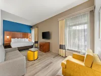 Comfort Suites Bethlehem Near Lehigh University and LVI Airport