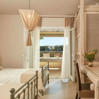 Luxury Three-Bedroom Villa with Private Pool&Sea View