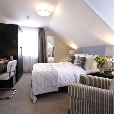 Comfort Twin Room Hotel in De Witte Dame Promo Code