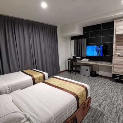 Superior Room Meriton Inn Promo Code