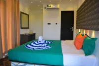 Radiance Hotel Отели в г. 