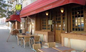 Logis - Hôtel Restaurant l'Ecu de France - Housity