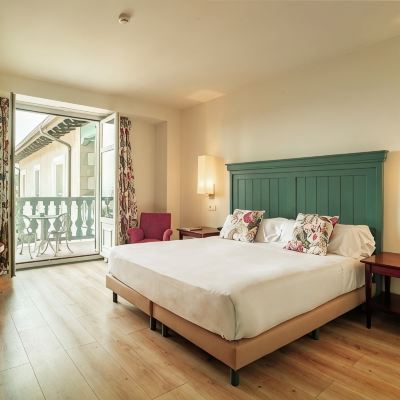 Premium Triple Room Palacio Urgoiti Promo Code