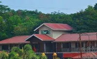 Shrubbery Palms Resort