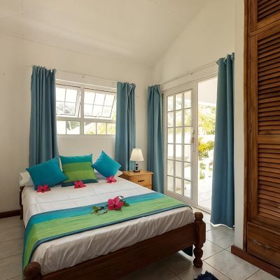Standard Room, 1 Bedroom, Accessible Villa Confort Promo Code