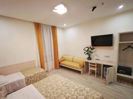 CSI Group - Hotel Metropoli