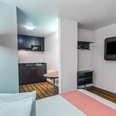 Two Double Beds and Kitchenette-Non-Smoking