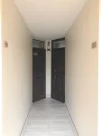 Modern, remodeled, ocean views, comfortable and convenient 580 sf