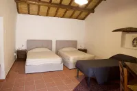 Rebeccu Arte e Ospitalità - Ostello Hotel a 