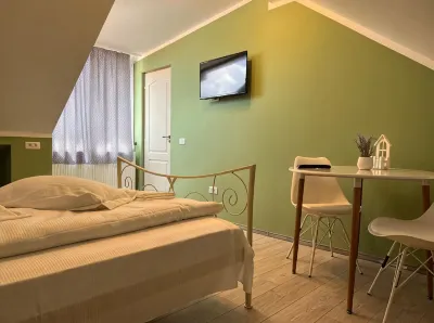 Premont Studios Ghimbav Hotel di 