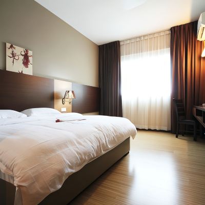 甄選豪華特大床房 芬芳酒店優惠