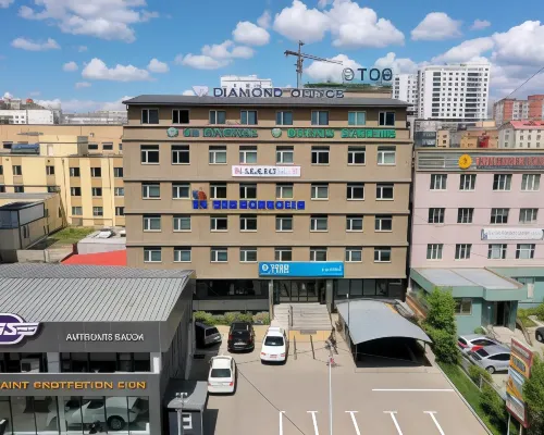 UBPOD-The First of Capsule Hotel in Mongolia Hotele w: Ułan Bator