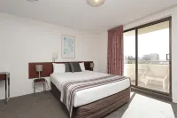 Atrium Hotel Mandurah Hotel a 