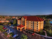 La Quinta Inn & Suites by Wyndham Pigeon Forge Hôtels à : 