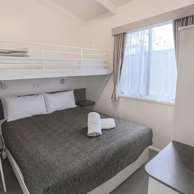 Superior Villa Amaroo Park Promo Code