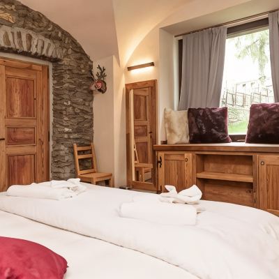 Deluxe Suite Hotel K2 Promo Code
