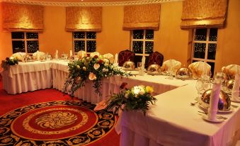 Cork's Vienna Woods Hotel & Villa's - Housity