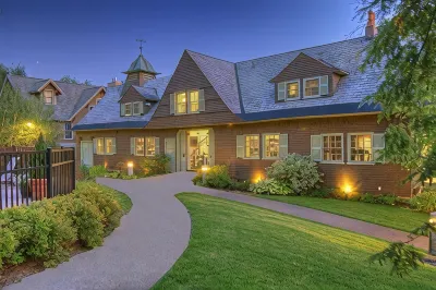 The Pointe at Castle Hill Resort & Spa Hotels in 