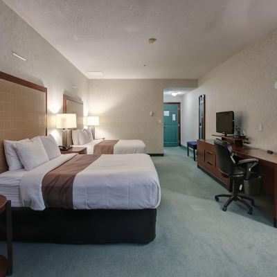 2 Queen Beds and 1 Twin Bed, Family Room, Non-Smoking Ramada by Wyndham Nisku Edmonton Airport Promo Code