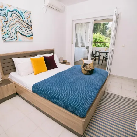 Studio with Balcony and Sea view