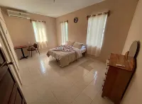 Arnold's Guest House Hotels in 