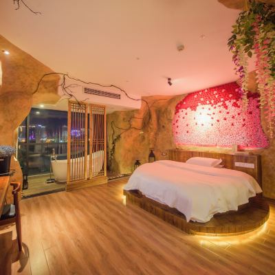 豪華情侶房之洞房花燭夜 張家界森木年華設計酒店優惠