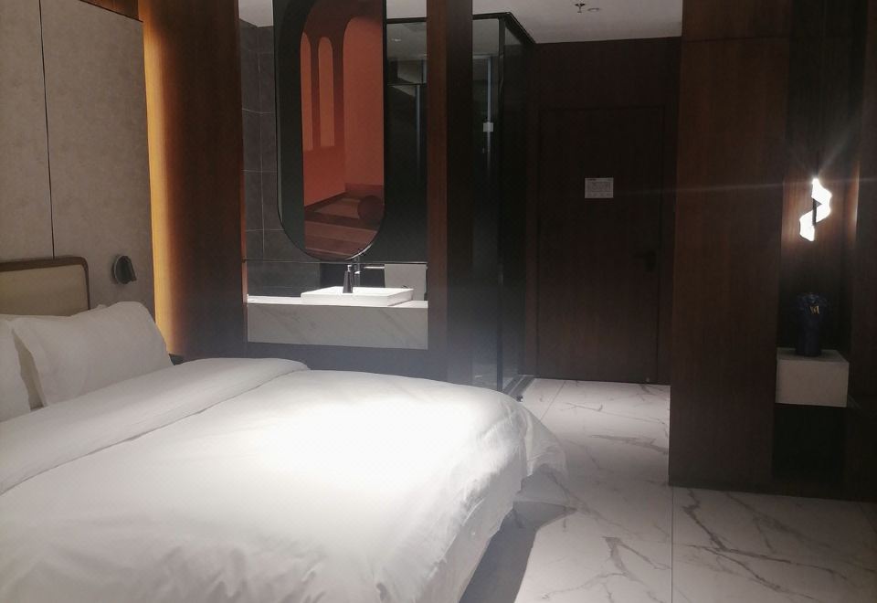 朵美大床房 | 智能客控 · 电视投屏（地暖）