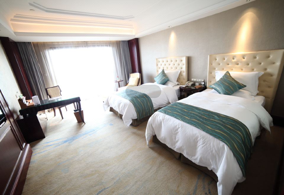 钱塘尊贵江景双床房—带阳台