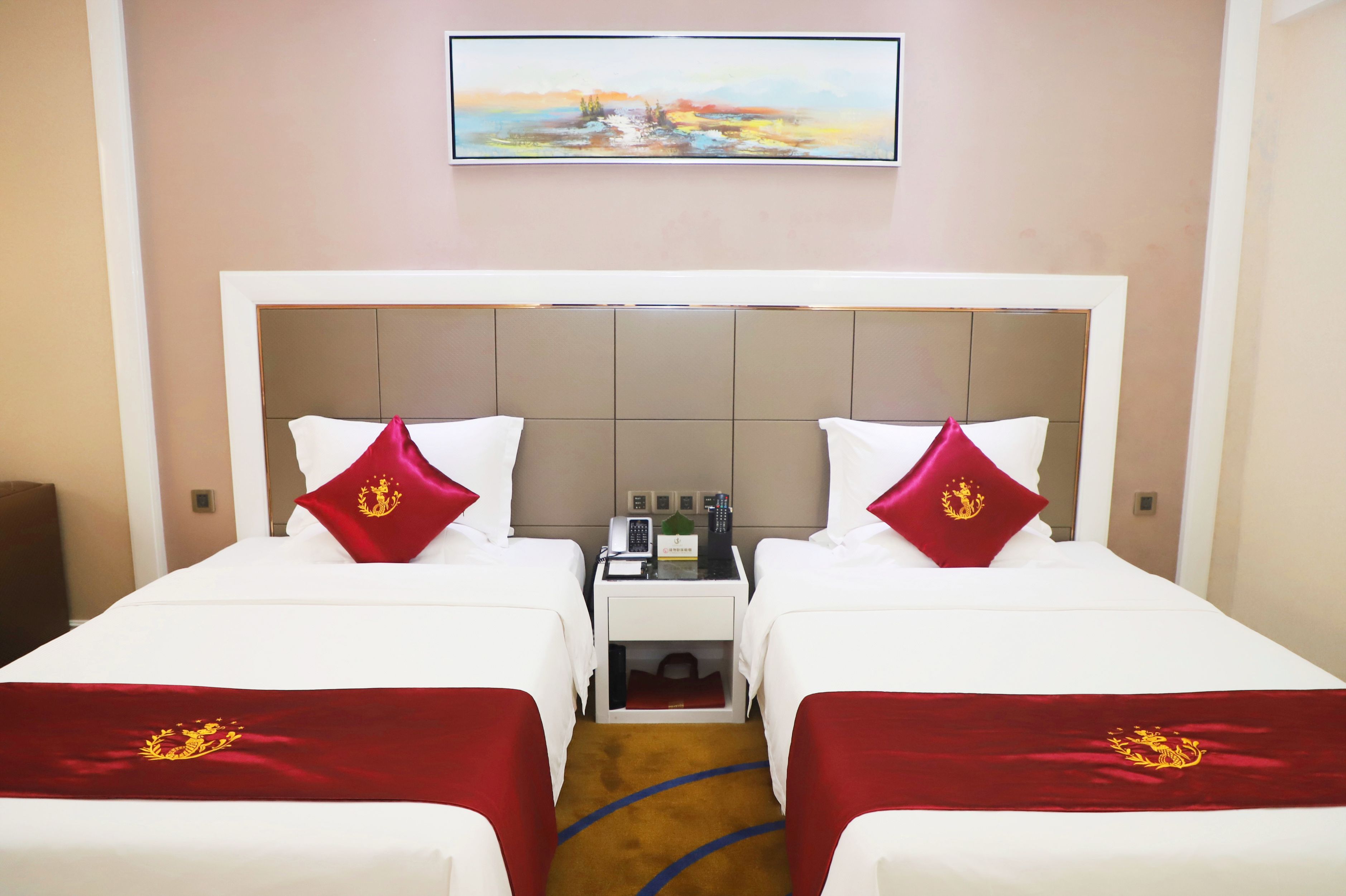 Wuhua International Hotel豪华商务双床房