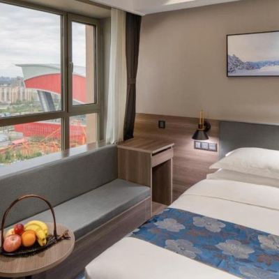 豪華園景大床房 傲雪四季酒店（哈爾濱松北融創茂店）優惠