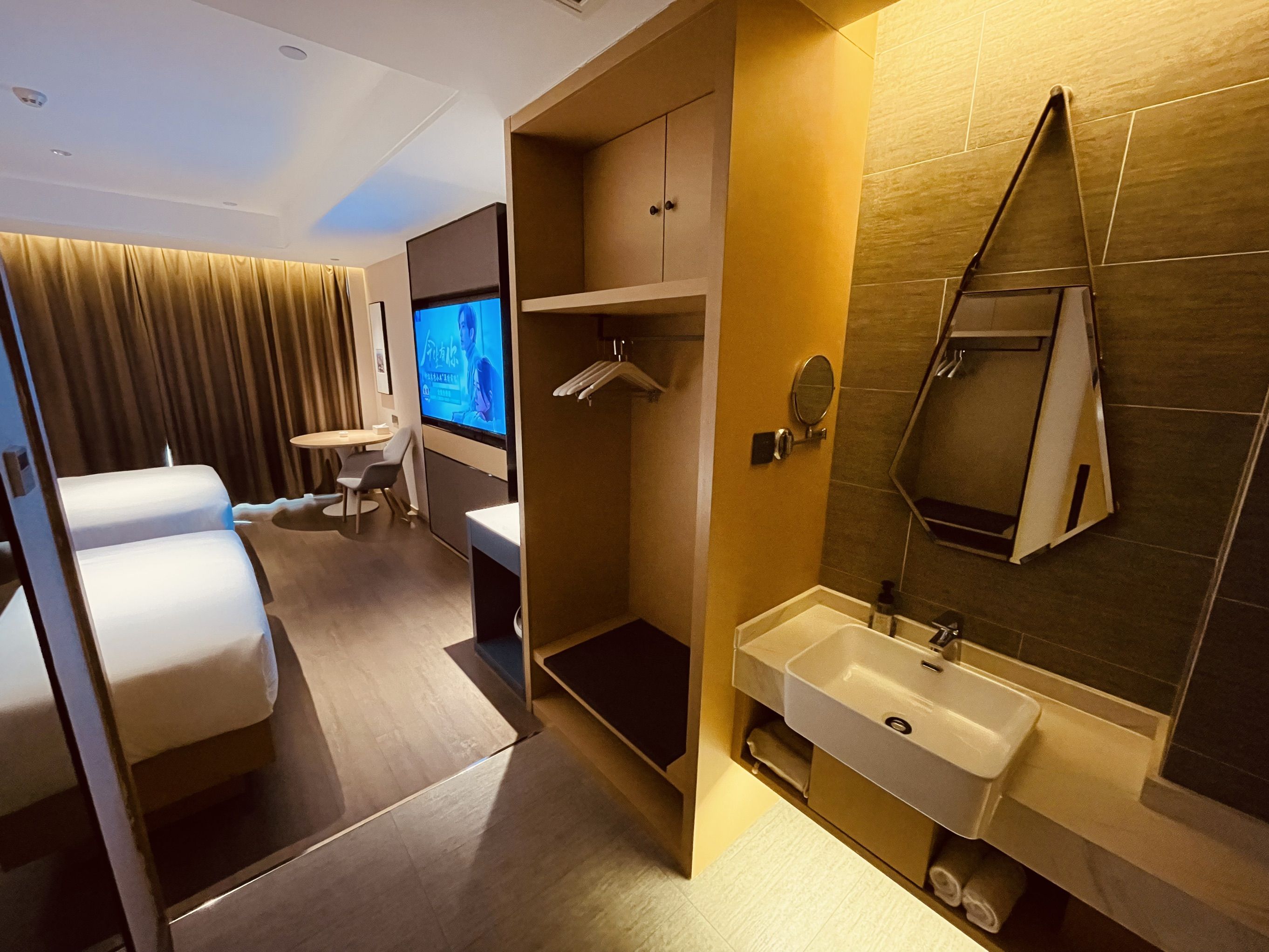 智慧观影双床房（私密空间）