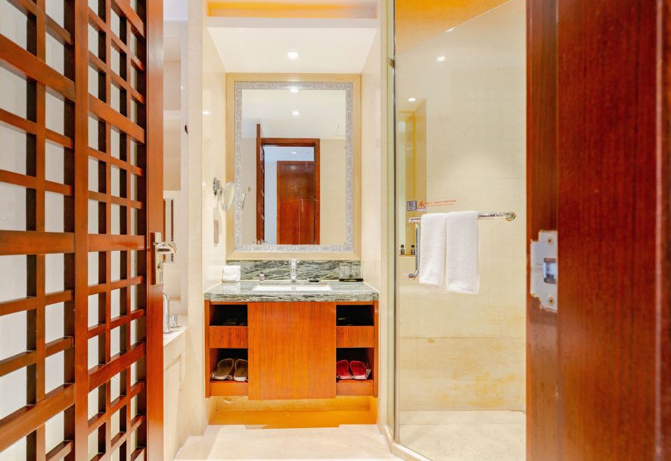 溫泉露臺大床房（溫泉水+觀景大陽臺）