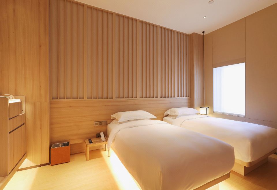 禅意家庭双床房（静谧禅意+可投屏+智能镜+零压床）